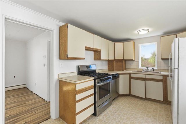 8 West Street, Bennington, VT 05257