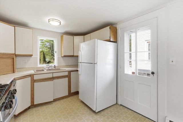 8 West Street, Bennington, VT 05257