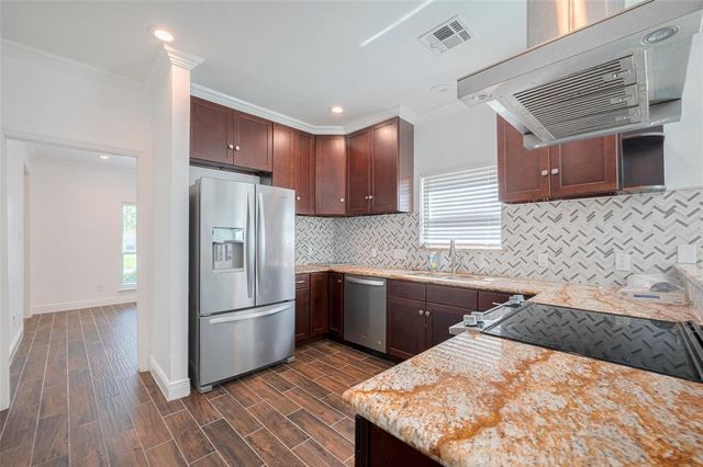 2334 Rushbrook Drive, Missouri City, TX 77489
