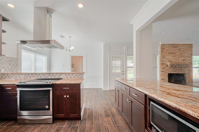 2334 Rushbrook Drive, Missouri City, TX 77489