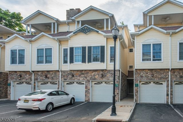 91 Roseland Ave C4, Caldwell Boro Twp., NJ 07006