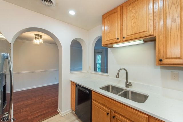 91 Roseland Ave C4, Caldwell Boro Twp., NJ 07006