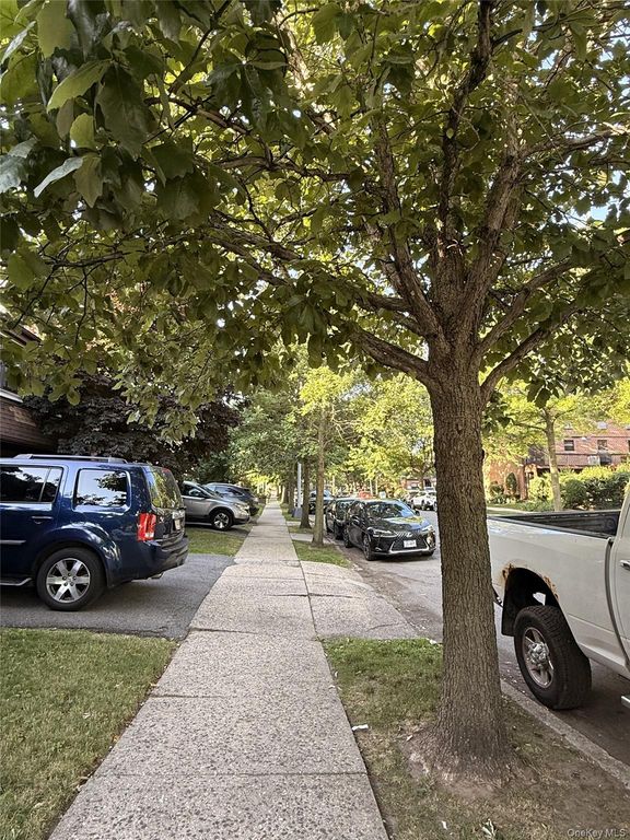 303 121st Street 116, College Point, NY 11356 — photo 3