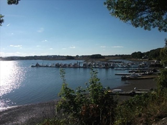 31 Riverbank, Quincy, MA 02169