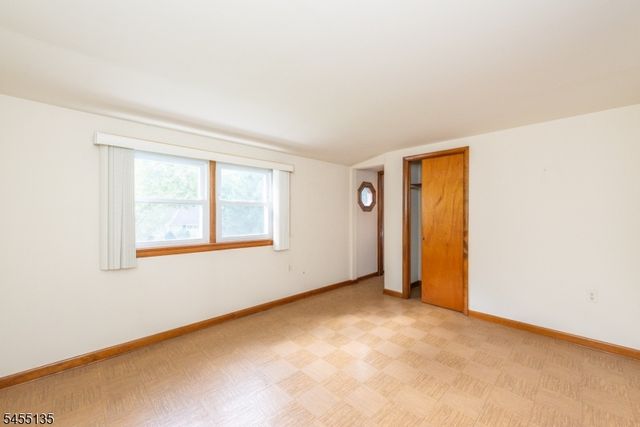 36 Olga B Ter, Clifton City, NJ 07013