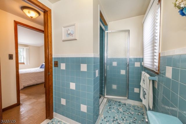 36 Olga B Ter, Clifton City, NJ 07013