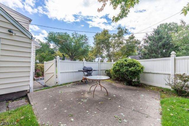 36 Olga B Ter, Clifton City, NJ 07013