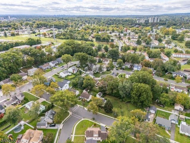 36 Olga B Ter, Clifton City, NJ 07013