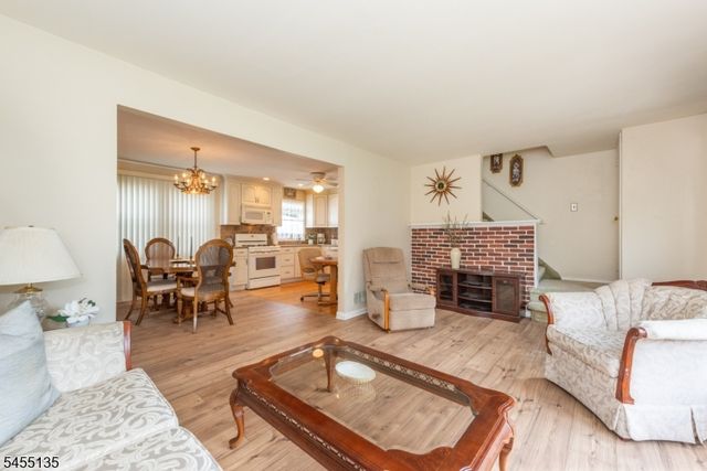 36 Olga B Ter, Clifton City, NJ 07013