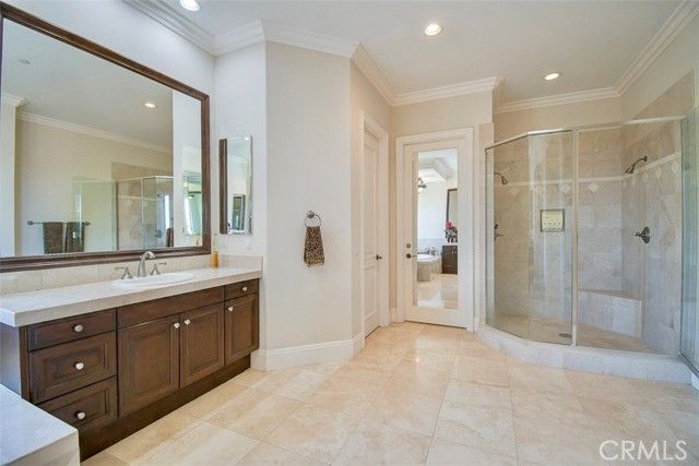 19 Rosana Way, Laguna Hills, CA 92679