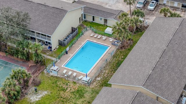 6903 N Lagoon Drive APT 52, Panama City Beach, FL 32408