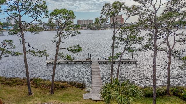 6903 N Lagoon Drive APT 52, Panama City Beach, FL 32408