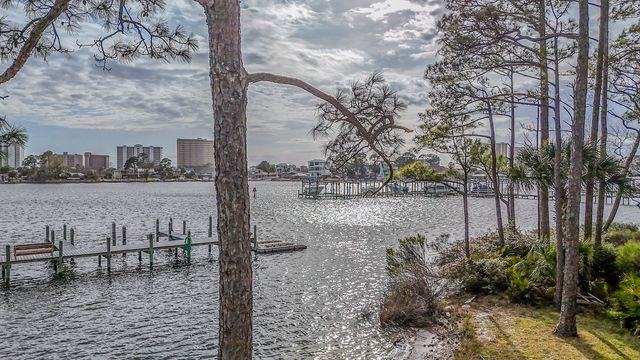 6903 N Lagoon Drive APT 52, Panama City Beach, FL 32408