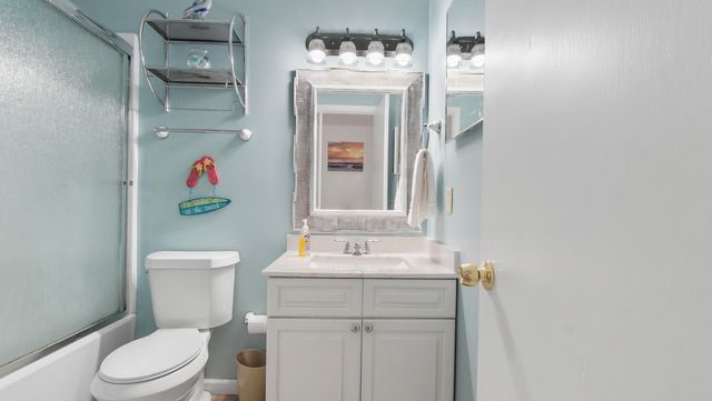 6903 N Lagoon Drive APT 52, Panama City Beach, FL 32408