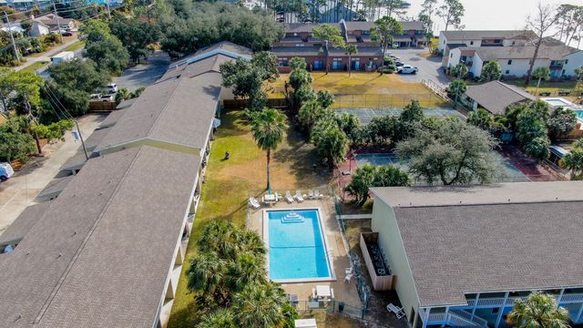 6903 N Lagoon Drive APT 52, Panama City Beach, FL 32408