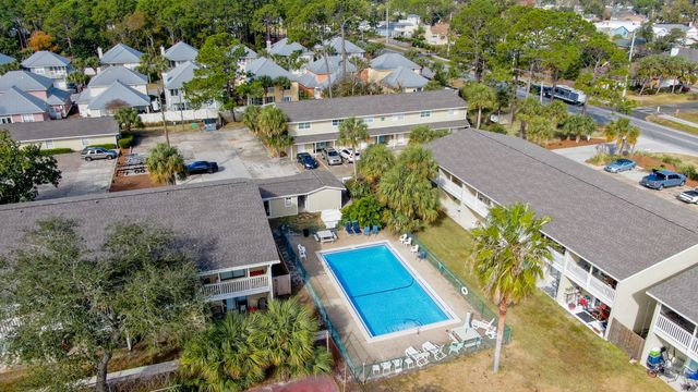 6903 N Lagoon Drive APT 52, Panama City Beach, FL 32408