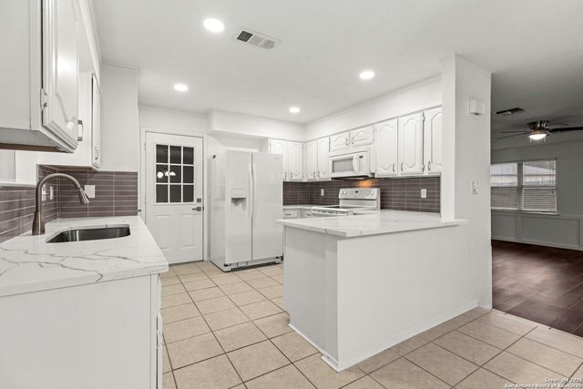 1500 Lochshire, San Antonio, TX 78216