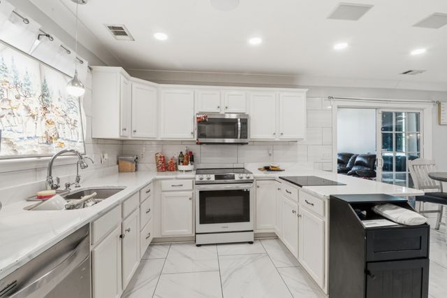102 Wolverine Trl, La Vergne, TN 37086
