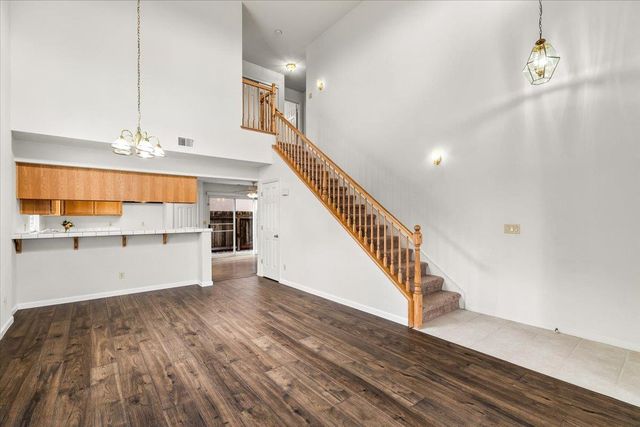 1225 Lilac St, Lodi, CA 95242