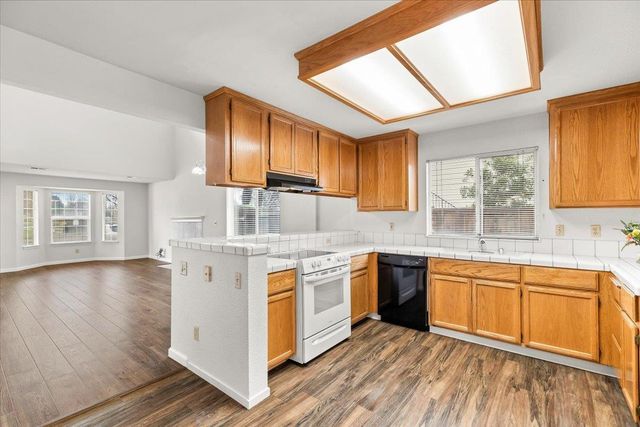 1225 Lilac St, Lodi, CA 95242