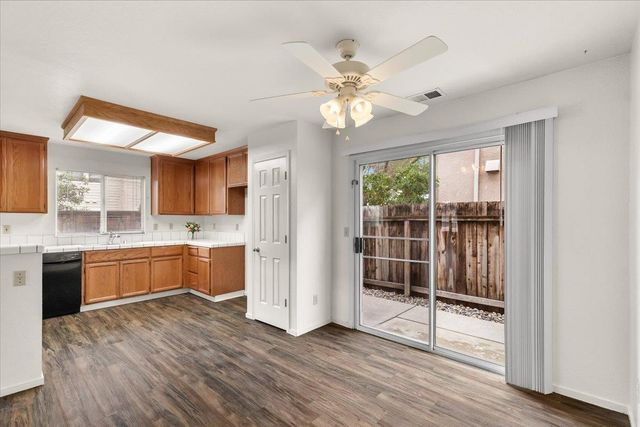 1225 Lilac St, Lodi, CA 95242