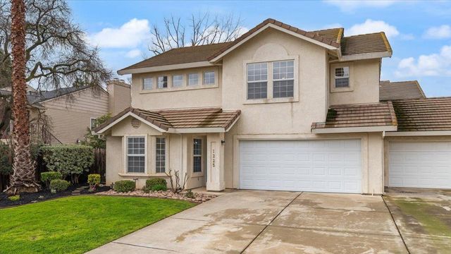 1225 Lilac St, Lodi, CA 95242