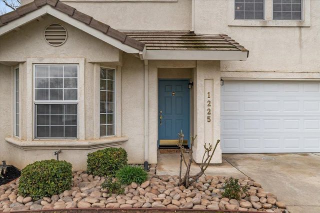 1225 Lilac St, Lodi, CA 95242