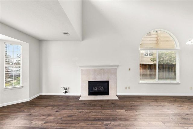 1225 Lilac St, Lodi, CA 95242