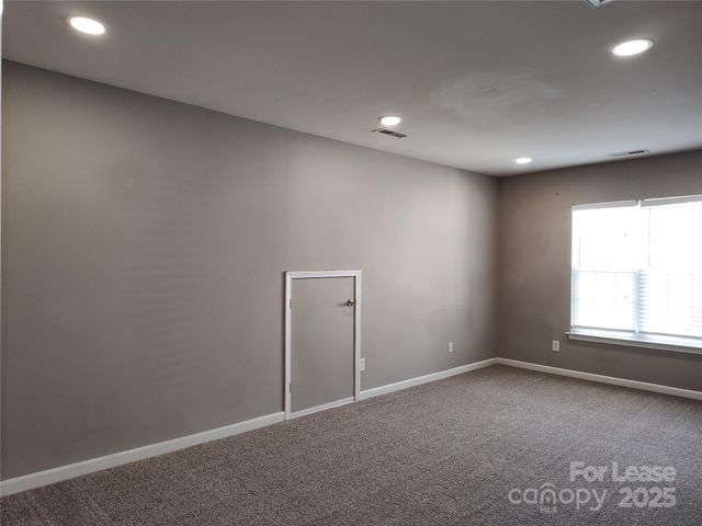 16127 Circlegreen Drive, Charlotte, NC 28273