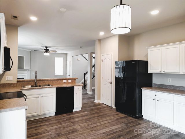 16127 Circlegreen Drive, Charlotte, NC 28273