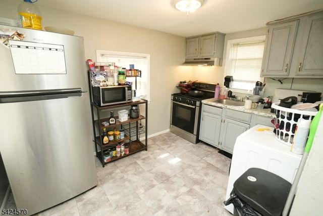 3 Laurel Ave, Maplewood Twp., NJ 07040