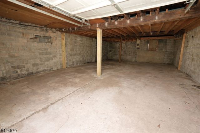 3 Laurel Ave, Maplewood Twp., NJ 07040