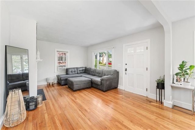 26 Coulters Road, Cranston, RI 02920