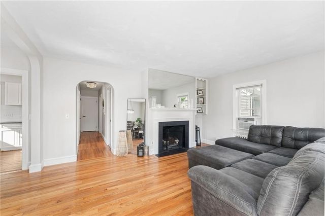 26 Coulters Road, Cranston, RI 02920