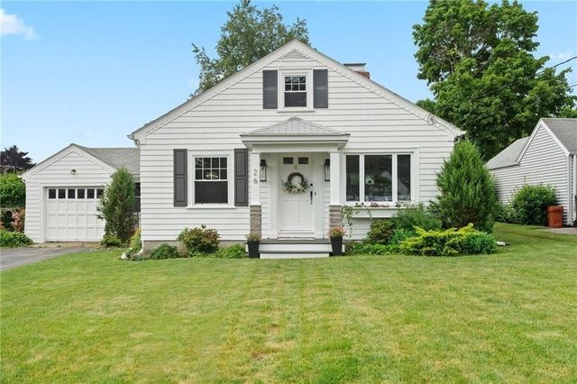 26 Coulters Road, Cranston, RI 02920
