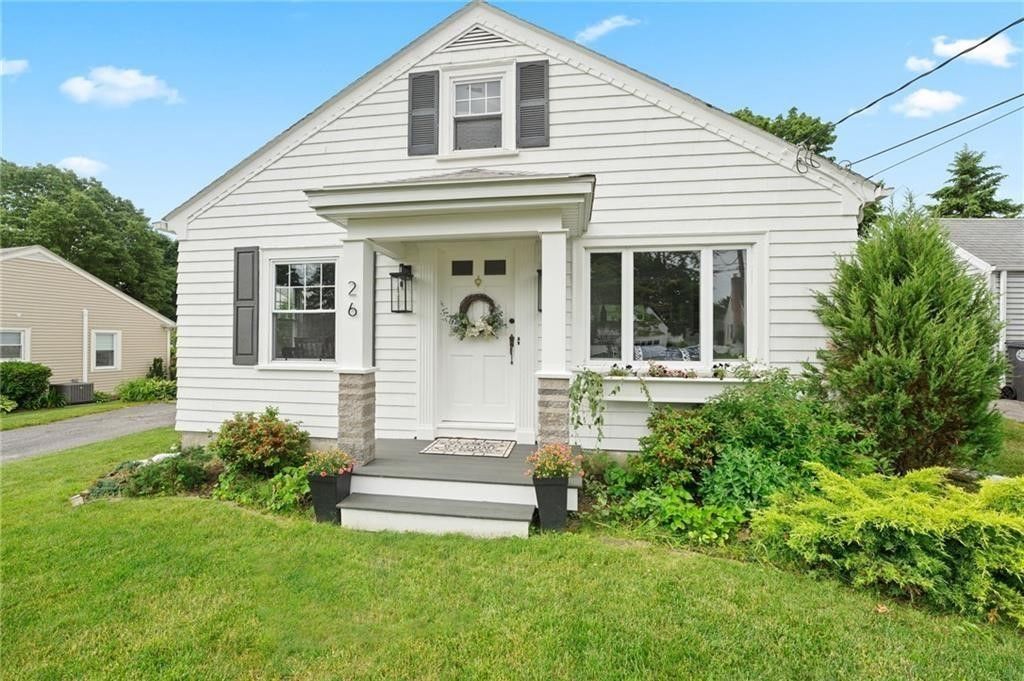 26 Coulters Road, Cranston, RI 02920
