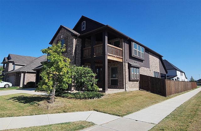 900 Superbloom Avenue, Justin, TX 76247