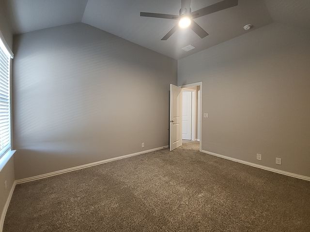 900 Superbloom Avenue, Justin, TX 76247