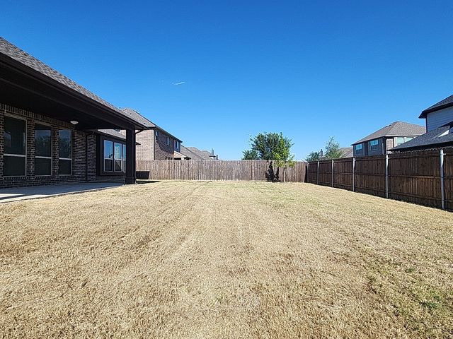 900 Superbloom Avenue, Justin, TX 76247