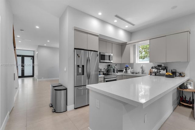 3769 SW 27th Ln 3769, Miami, FL 33134
