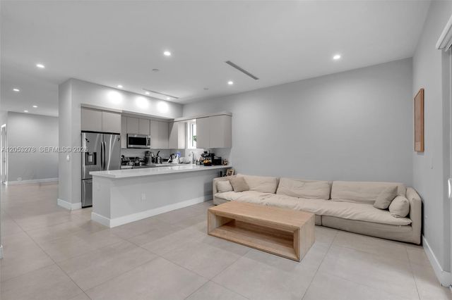 3769 SW 27th Ln 3769, Miami, FL 33134