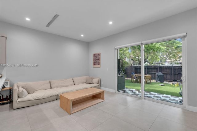 3769 SW 27th Ln 3769, Miami, FL 33134