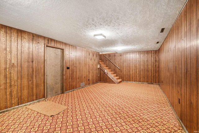 283 Meadowlark Lane, Bremen, IN 46506