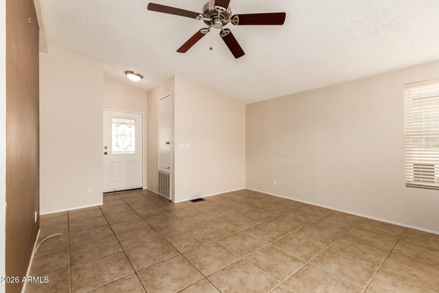 1736 E AUGUSTA Avenue, Chandler, AZ 85249