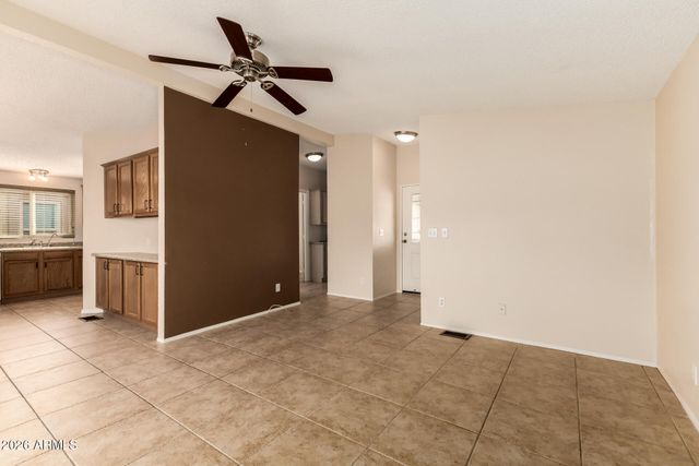 1736 E AUGUSTA Avenue, Chandler, AZ 85249