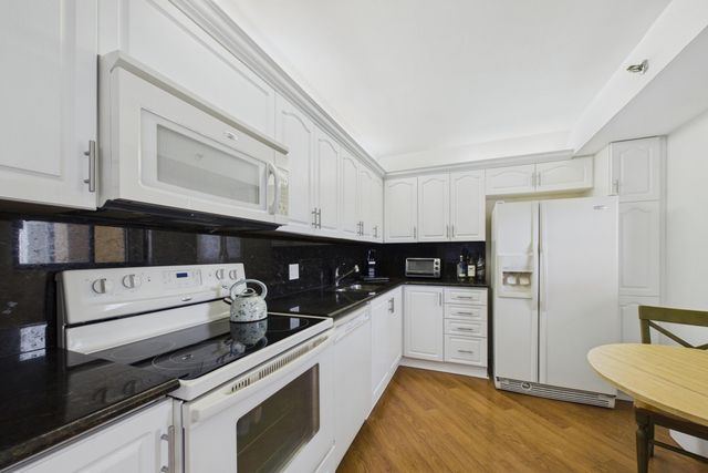 300 OCEAN TRAIL Way 1105, Jupiter, FL 33477