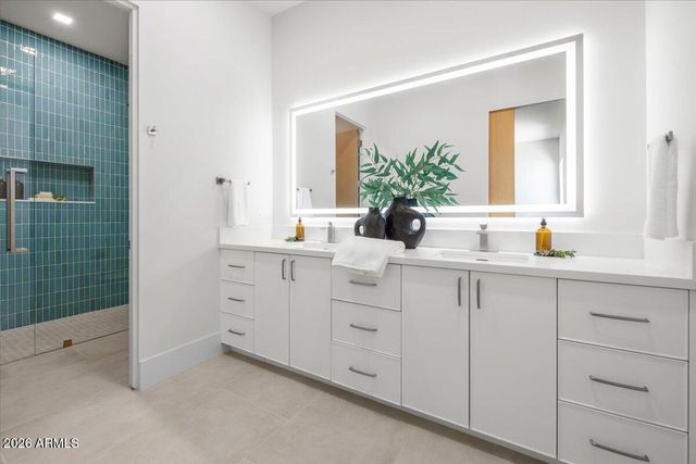 11616 N MILLER Road, Scottsdale, AZ 85260