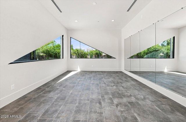 11616 N MILLER Road, Scottsdale, AZ 85260