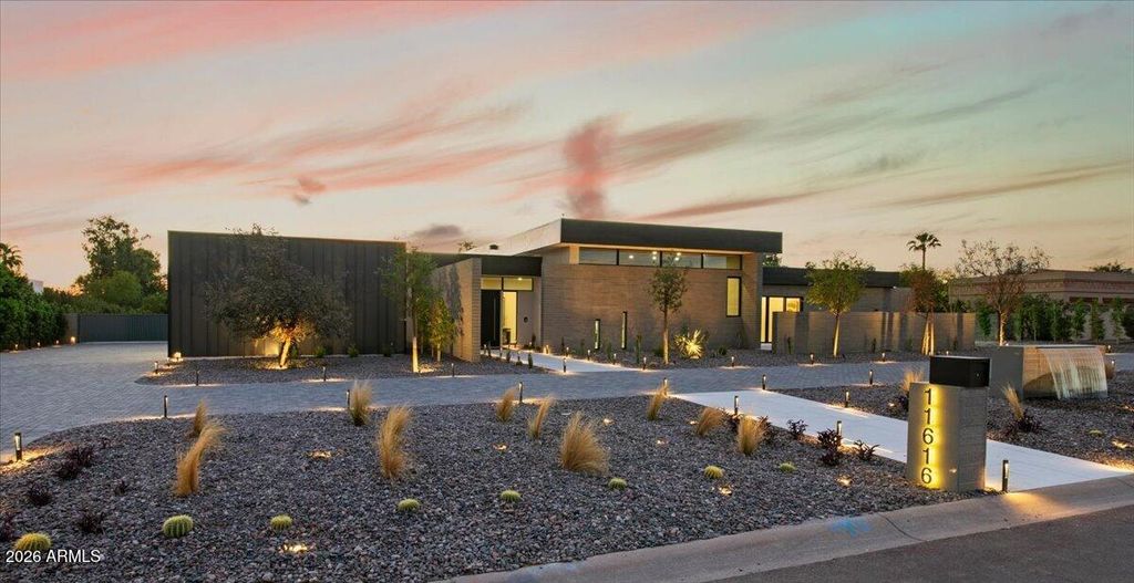 11616 N MILLER Road, Scottsdale, AZ 85260 — photo 2