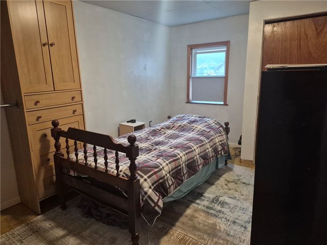 204 Ridge Ave, Derry Boro, PA 15627